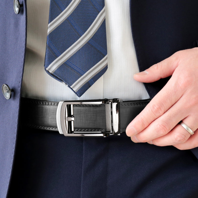 穴なしバックル本革ベルト