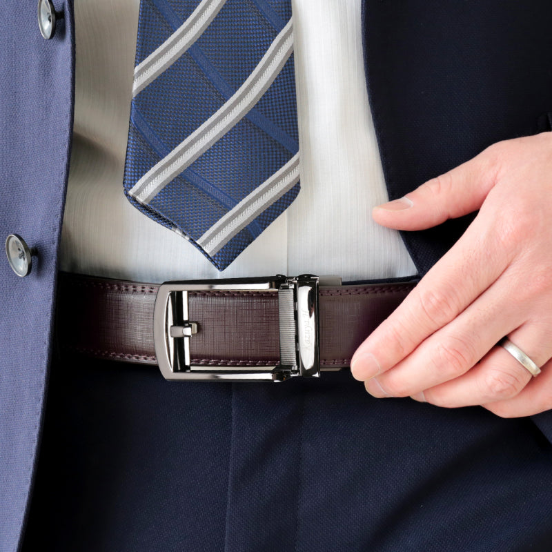 穴なしバックル本革ベルト