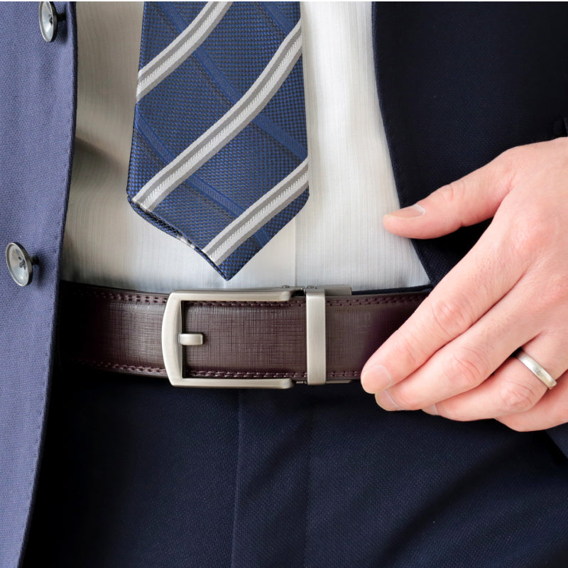 穴なしバックル本革ベルト