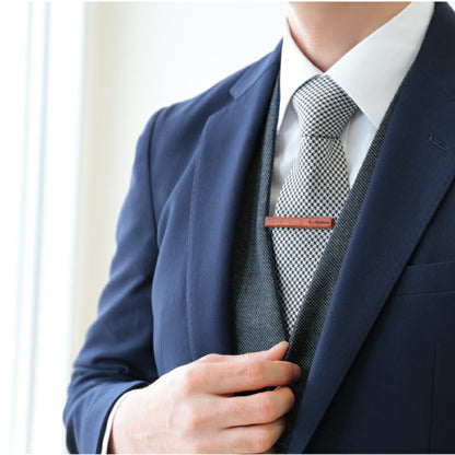 家具職人がつくる木製ネクタイピン